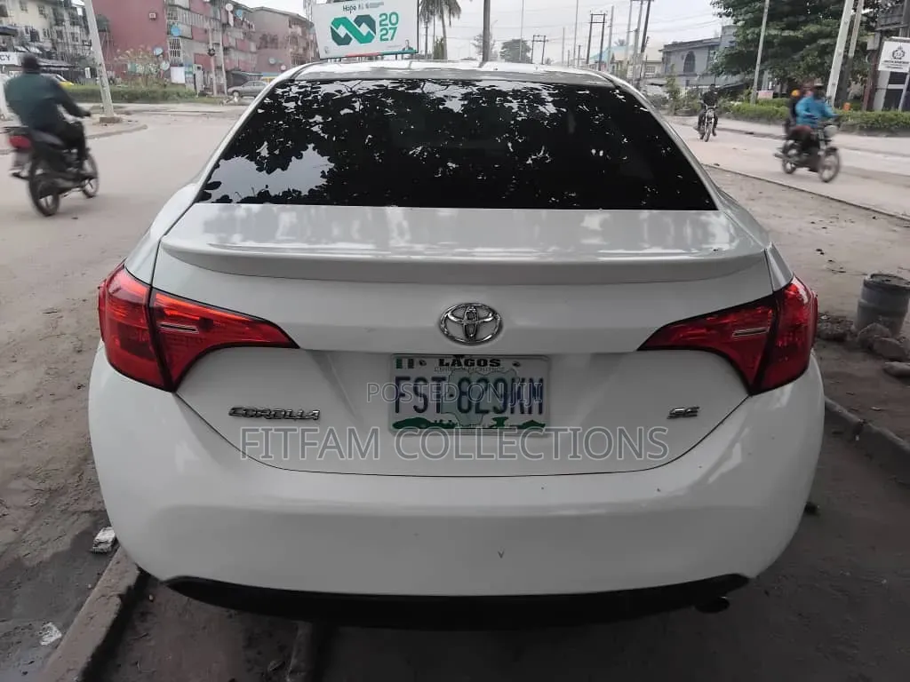Toyota Corolla 2017 White