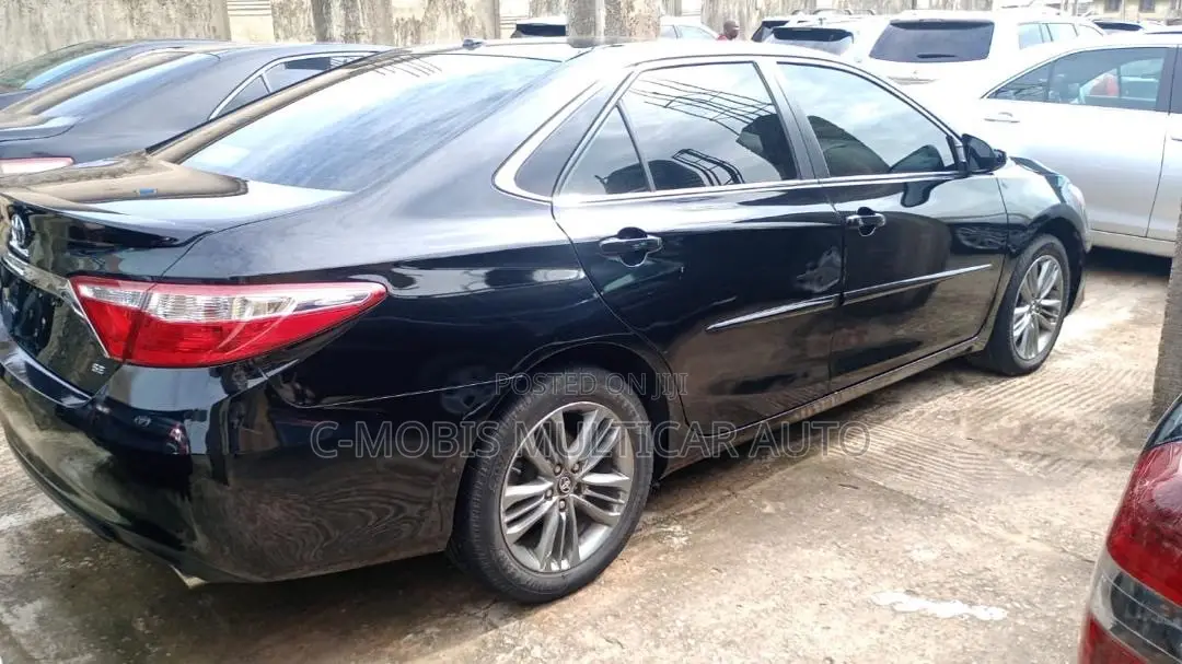 Toyota Camry SE 4dr Sedan (2.5L 4cyl 6A) 2017 Black