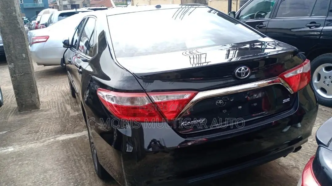 Toyota Camry SE 4dr Sedan (2.5L 4cyl 6A) 2017 Black