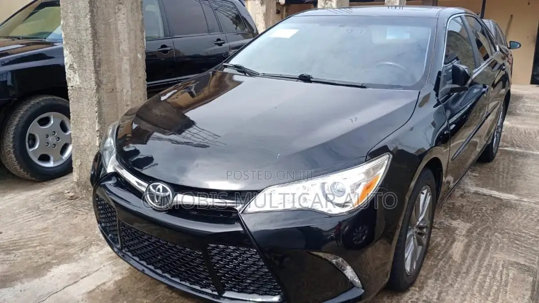 Toyota Camry SE 4dr Sedan (2.5L 4cyl 6A) 2017 Black