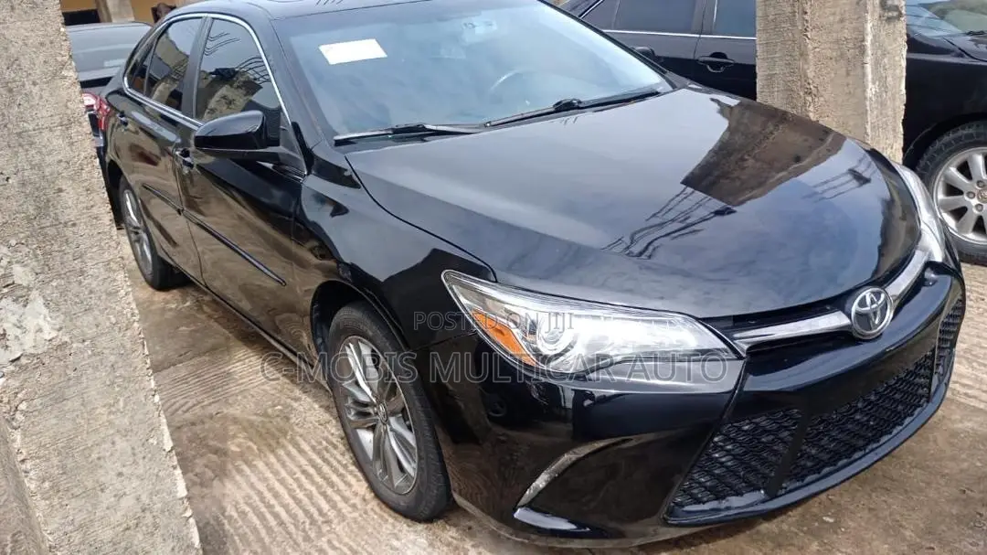 Toyota Camry SE 4dr Sedan (2.5L 4cyl 6A) 2017 Black
