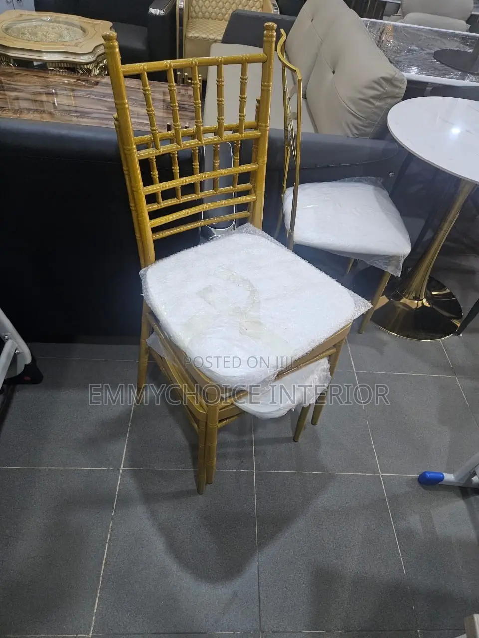 Classic Gold Chiavari Event Chair With Cushion