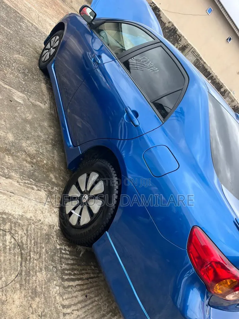 Toyota Corolla 2010 Blue