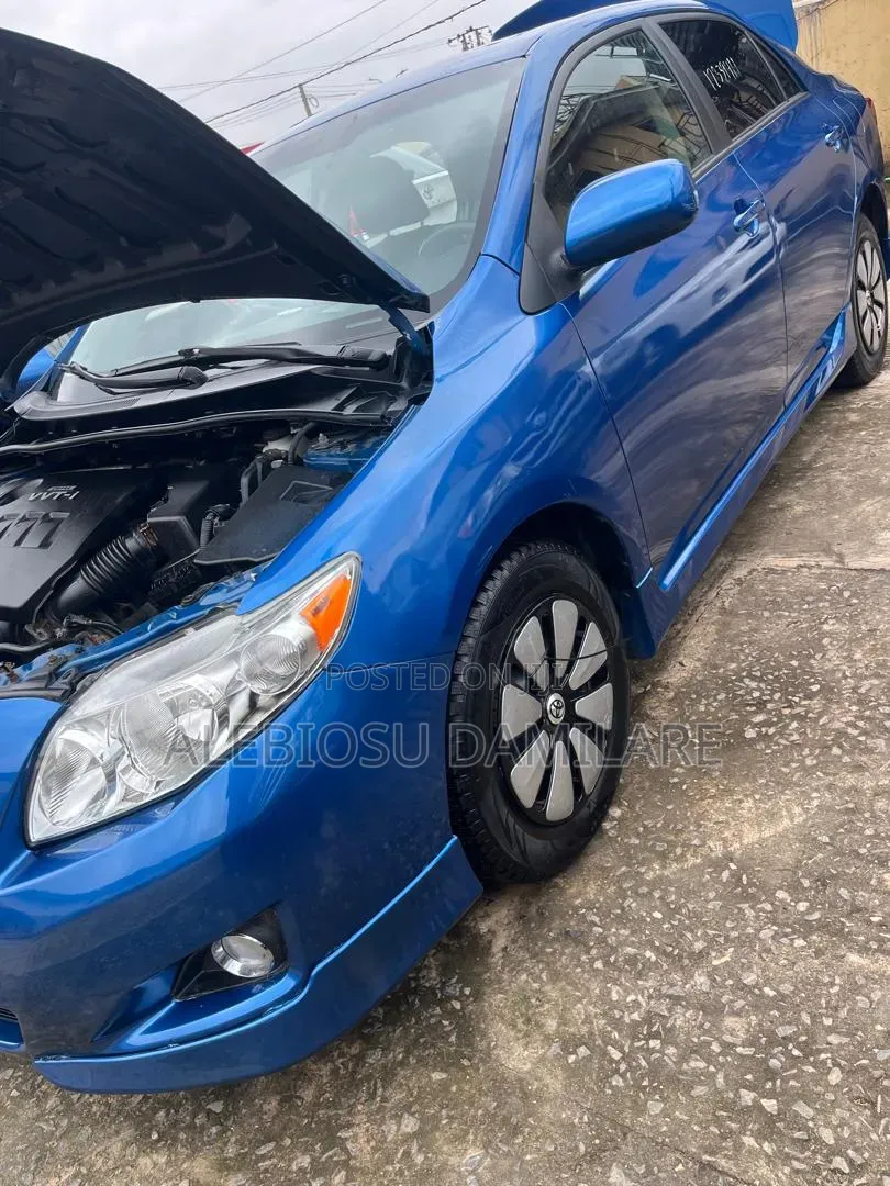 Toyota Corolla 2010 Blue