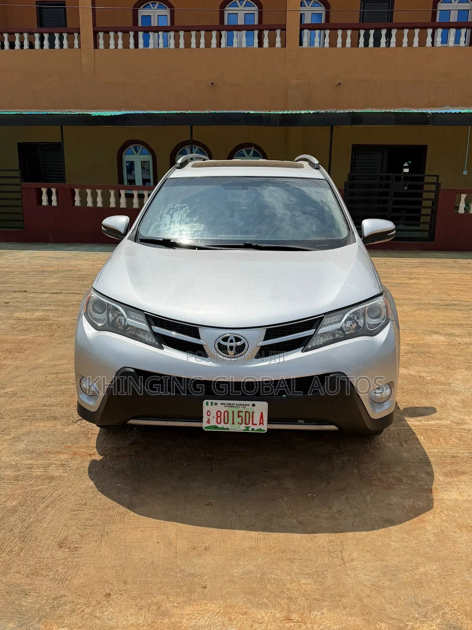 Toyota RAV4 XLE 4dr SUV (2.5L 4cyl 6A) 2014 Silver