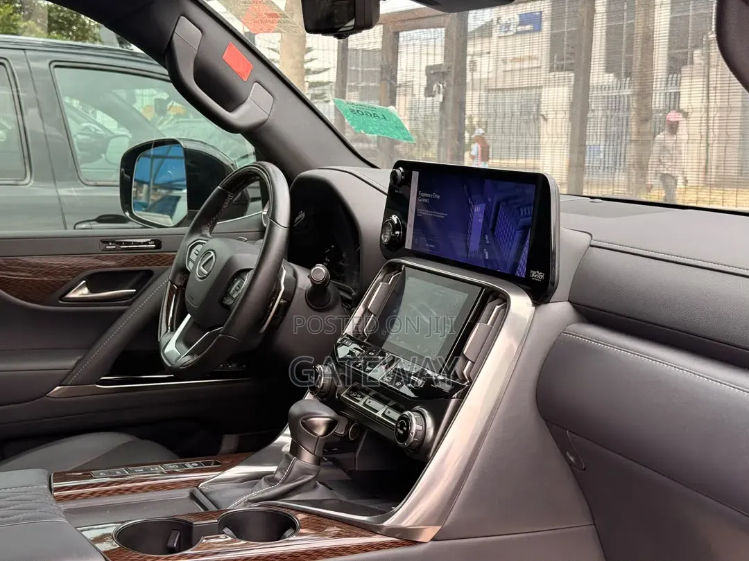 Lexus LX 2023 Black