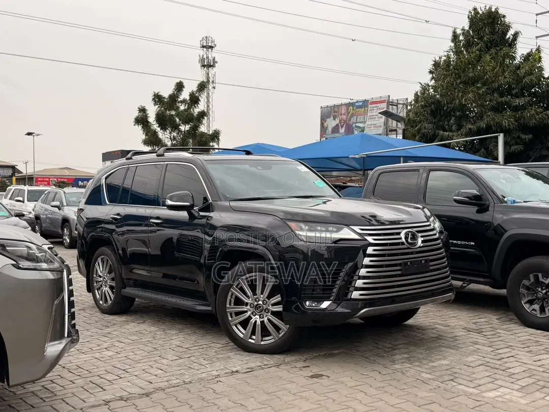 Lexus LX 2023 Black