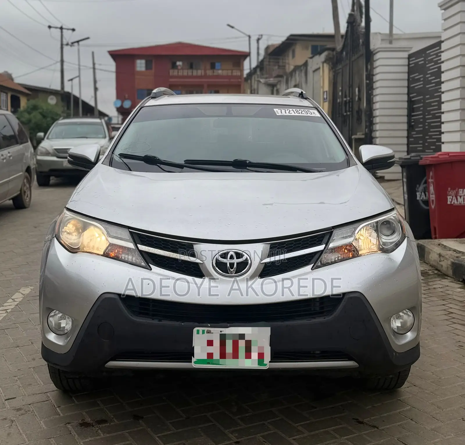 Toyota RAV4 XLE 4dr SUV AWD (2.5L 4cyl 6A) 2014 Silver