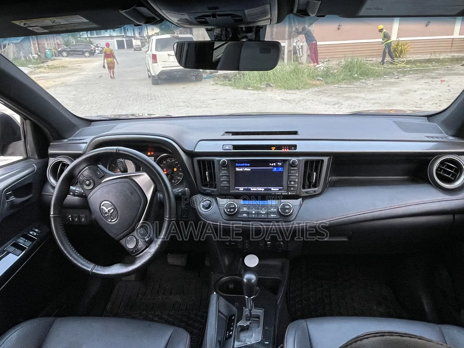 Toyota RAV4 LE 4dr SUV AWD (2.5L 4cyl 6A) 2018 Black