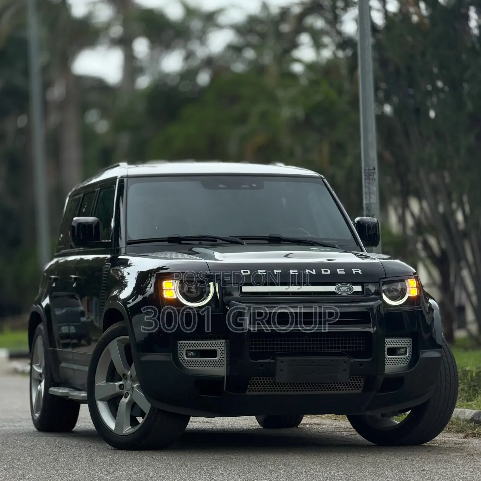 Land Rover Defender 2023 Black