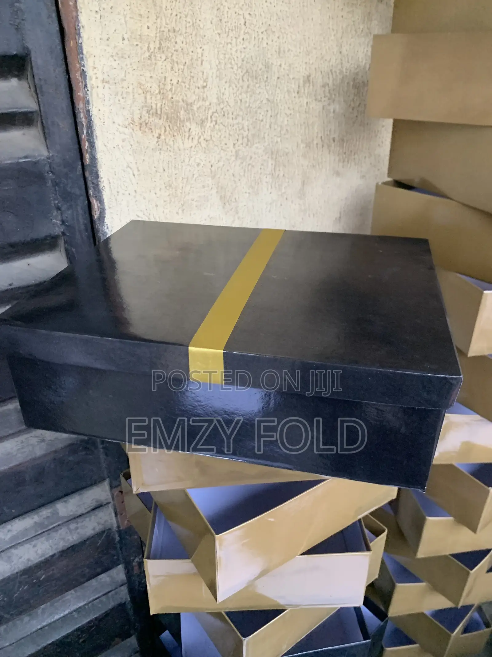 Plain Brown Black Stylish Ribbon Gift Box