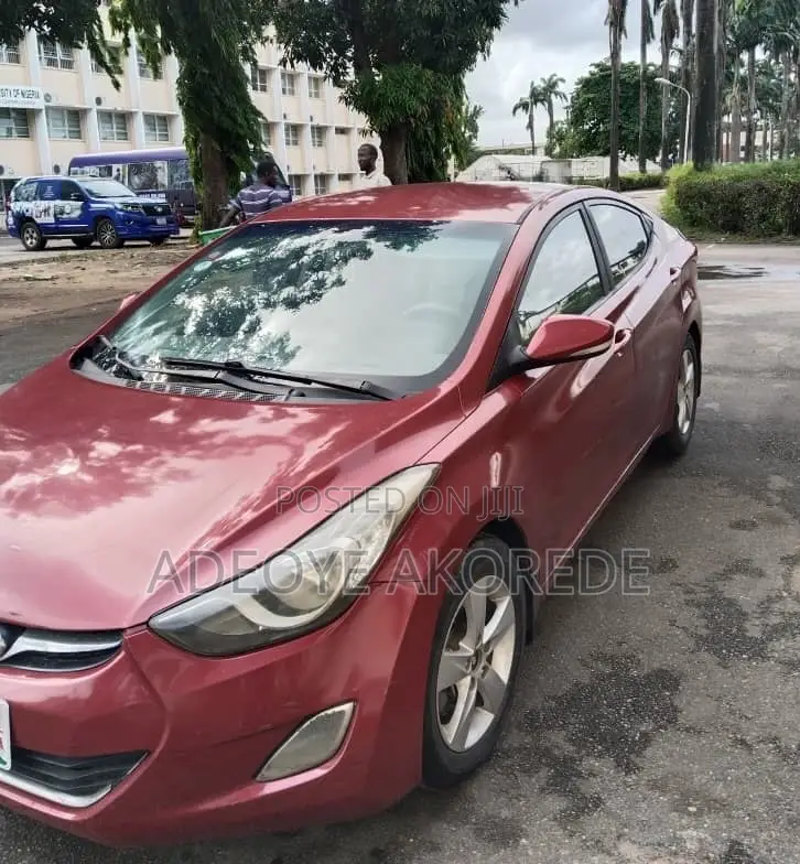 Hyundai Elantra Limited Sedan FWD (1.8L 4cyl 6A) 2013 Red