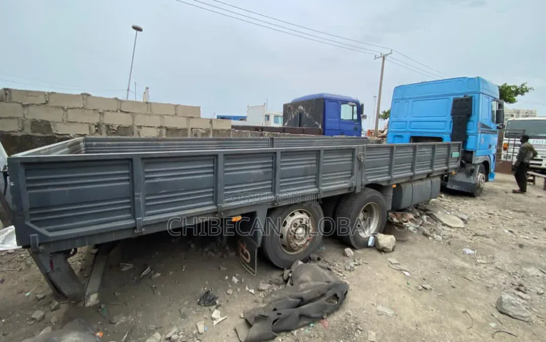DAF 95XF Pickup Truck 8 Tyres (Foreign Used) 2004