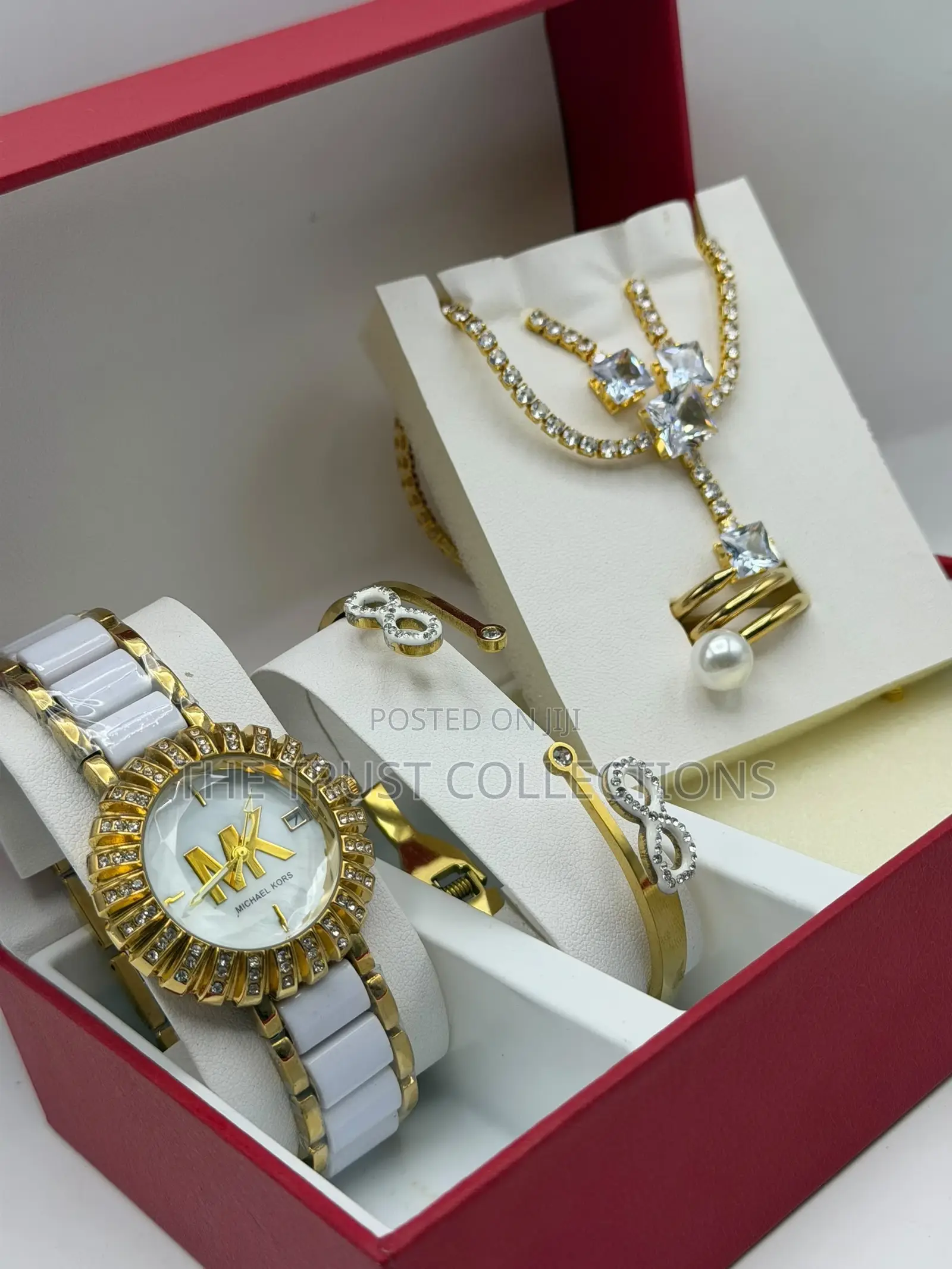 New Set of Female Set Watch