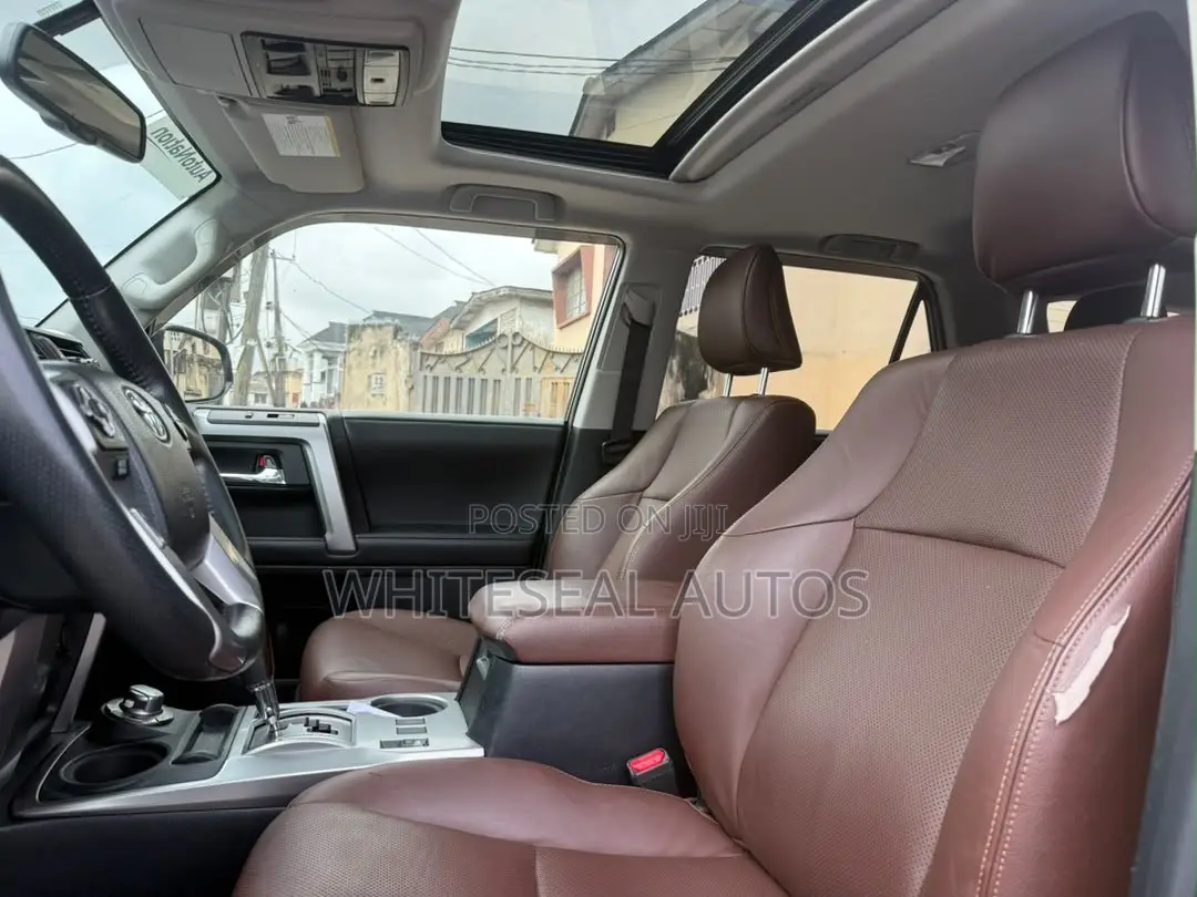 Toyota 4-Runner Limited Nightshade 4x4 2019 Black