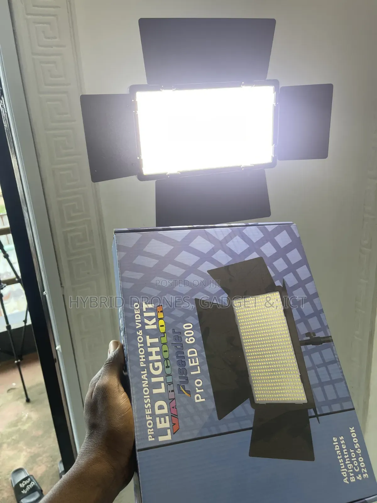 Professional Studio Led 600 Light + Stand for Content Video Shot