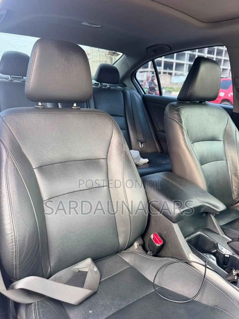 Honda Accord Touring V-6 4dr Sedan (3.5L 6cyl 6A) 2015 Silver