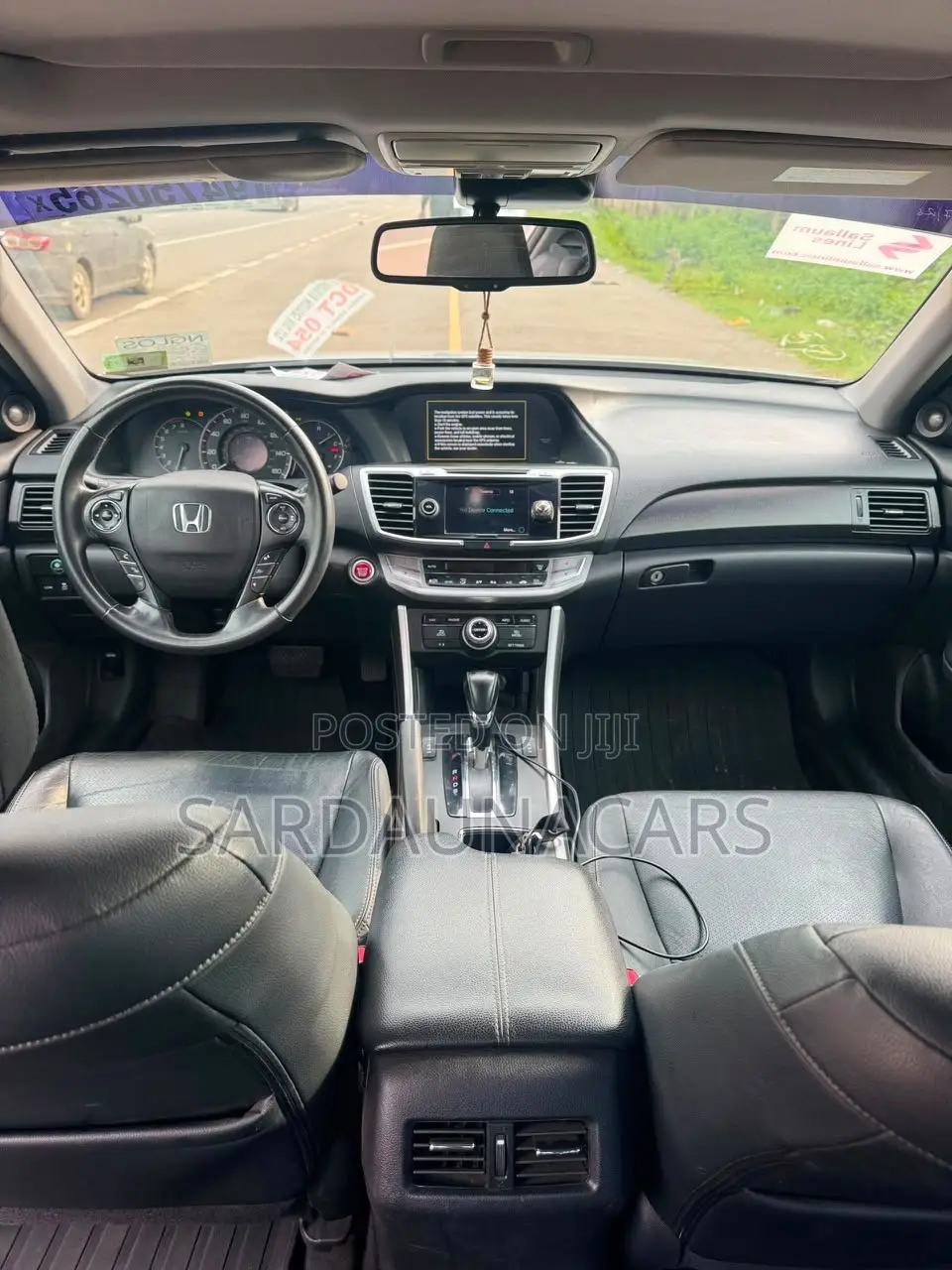 Honda Accord Touring V-6 4dr Sedan (3.5L 6cyl 6A) 2015 Silver