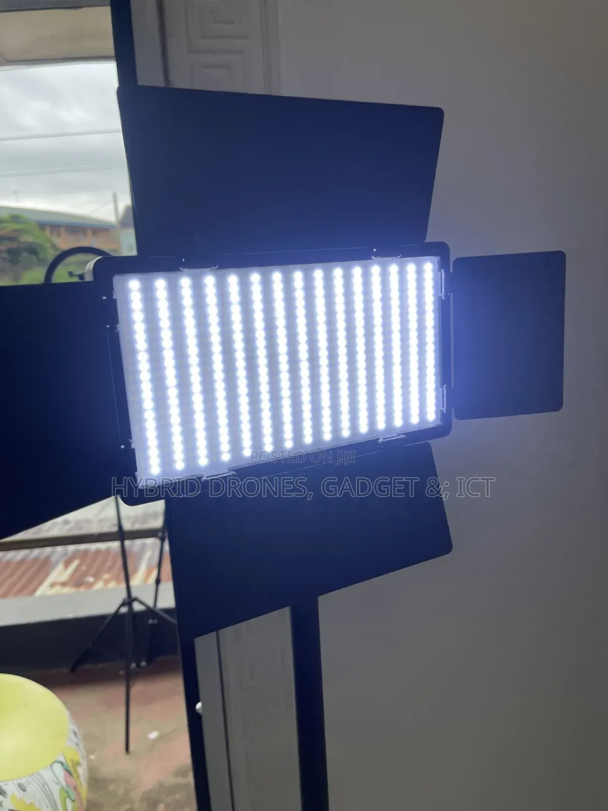 Professional Studio Led 600 Light + Stand for Content Video Shot