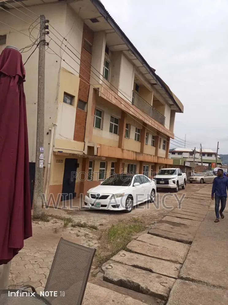 2bdrm Block of Flats in Enugu for sale