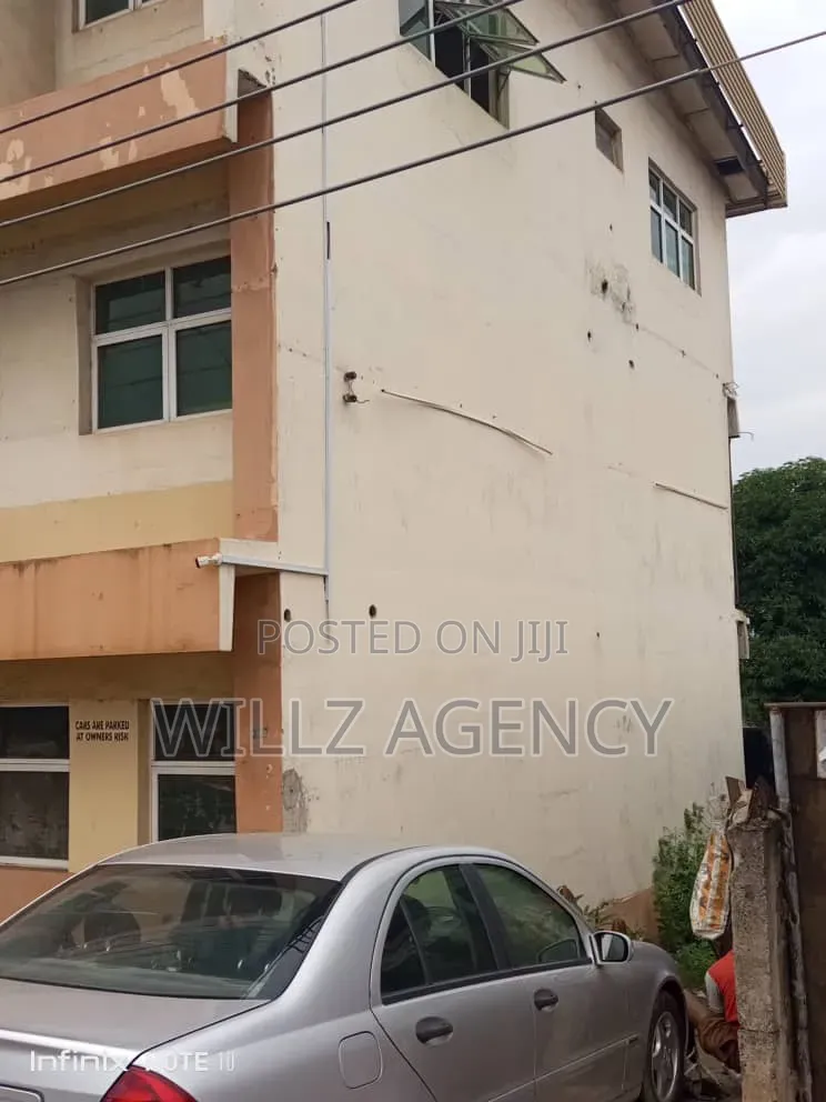 2bdrm Block of Flats in Enugu for sale