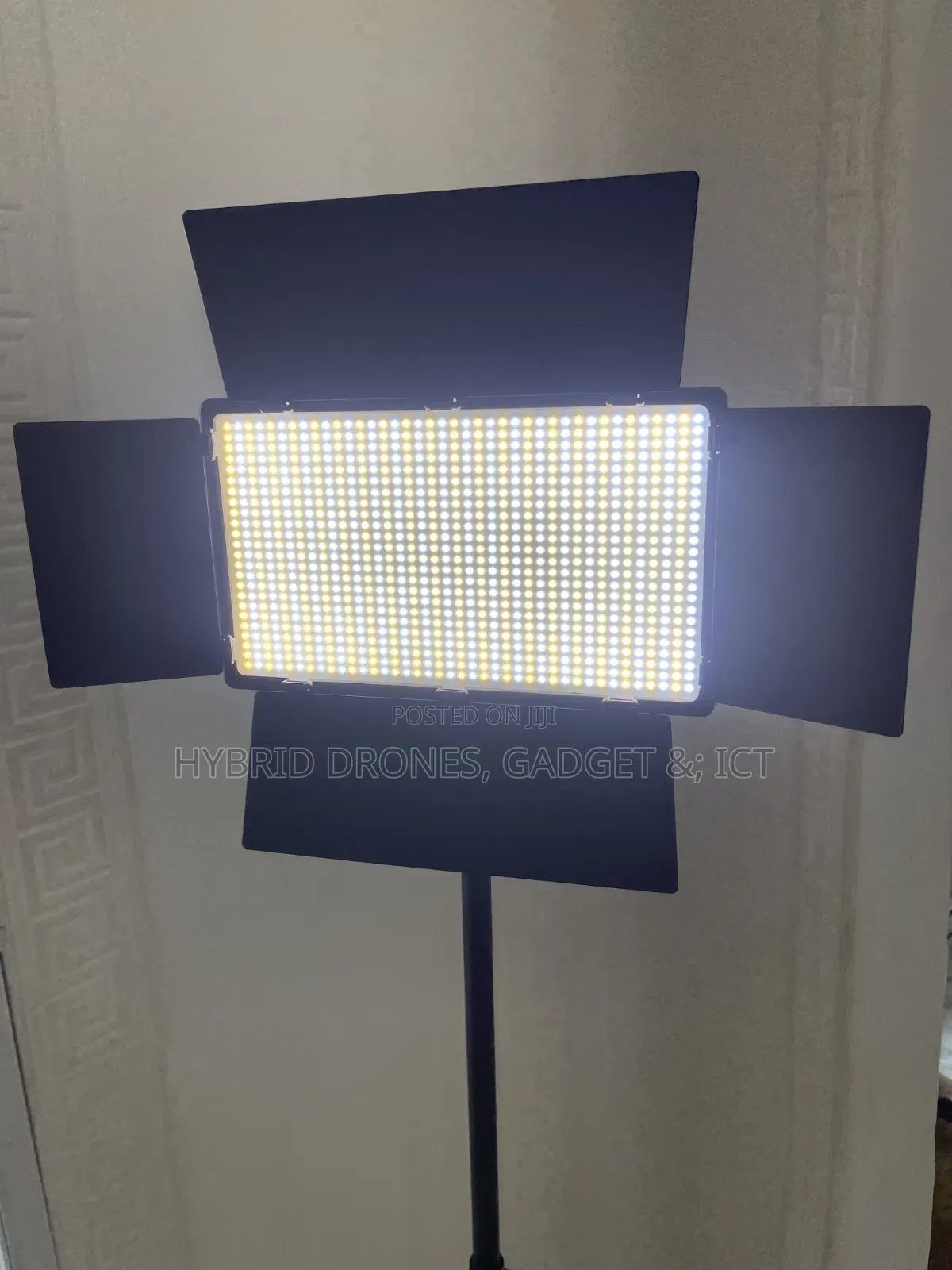 Profession Studio Led 800 Light With Stand + Batteries for Video Conte