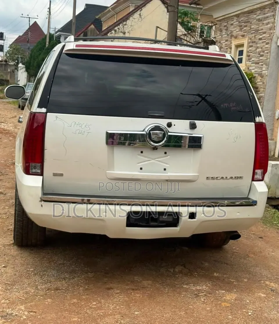 Cadillac Escalade 2008 Black