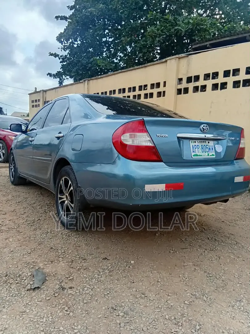 Toyota Camry 2024 Blue