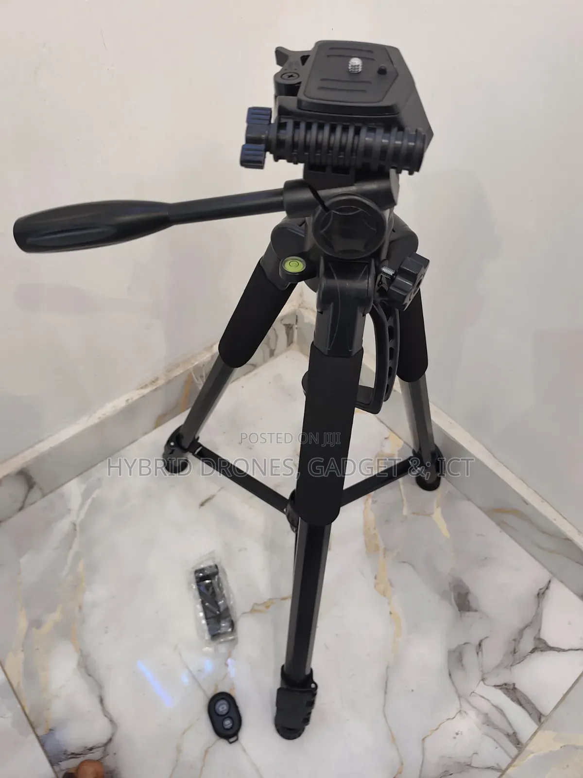 Deluxe 7ft Strong Mobile/Camera Tripod for Video Shoot