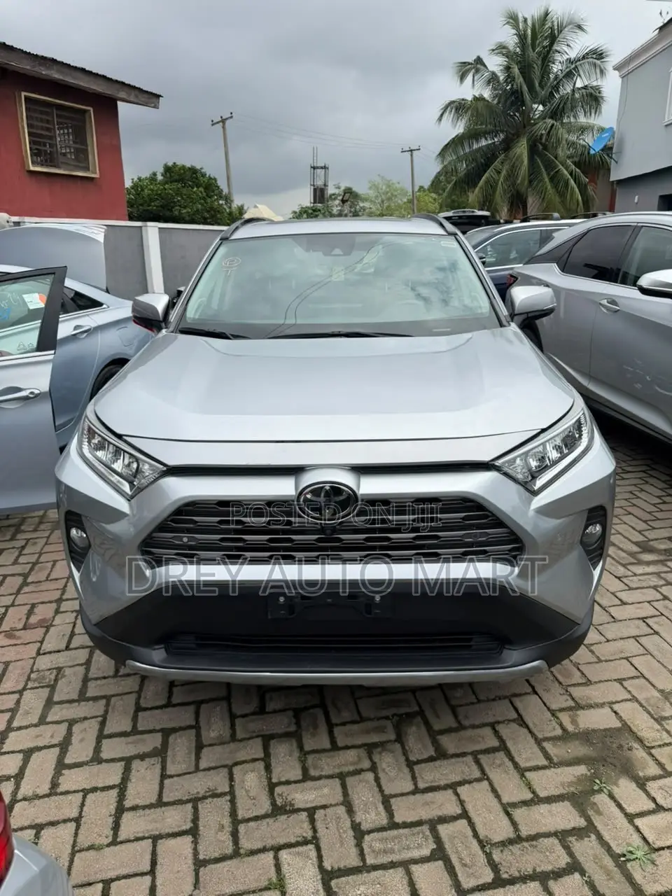 Toyota RAV4 Limited AWD 2020 Silver