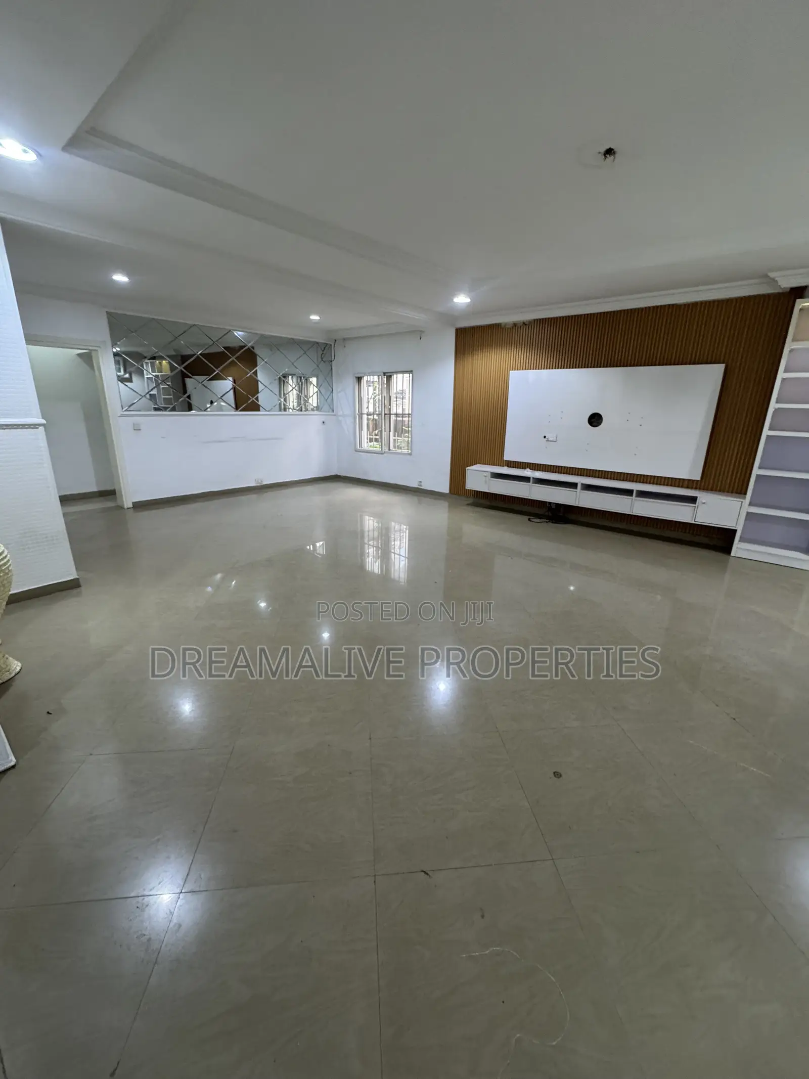 5bdrm Duplex in Life Camp for rent