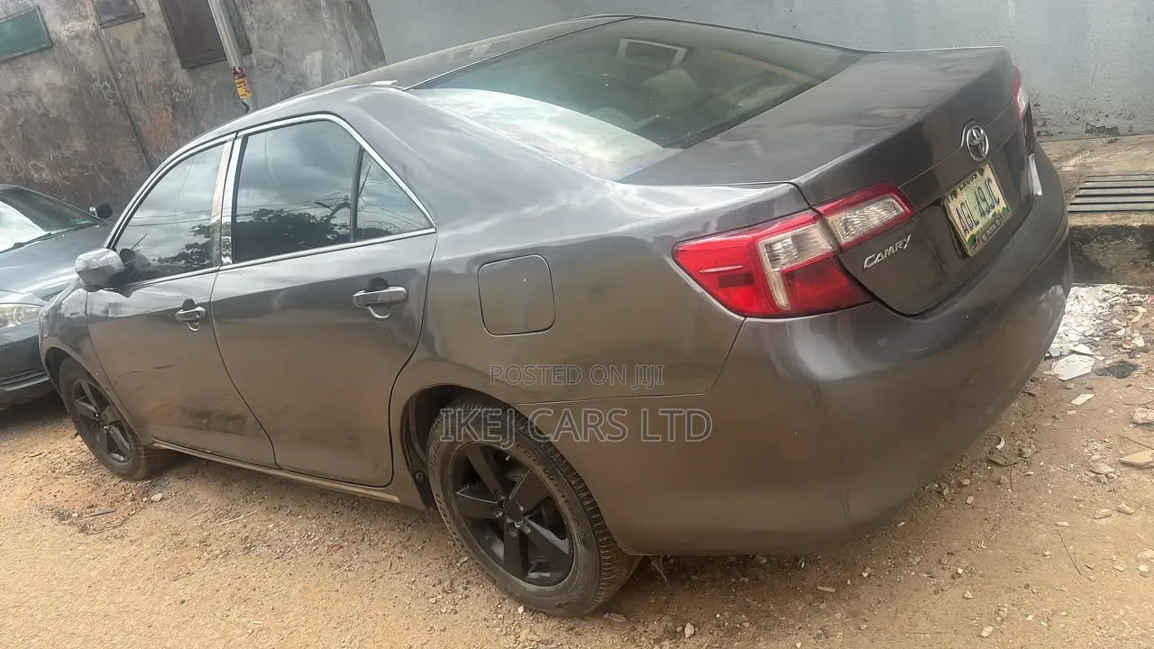 Toyota Camry 2013 Gray