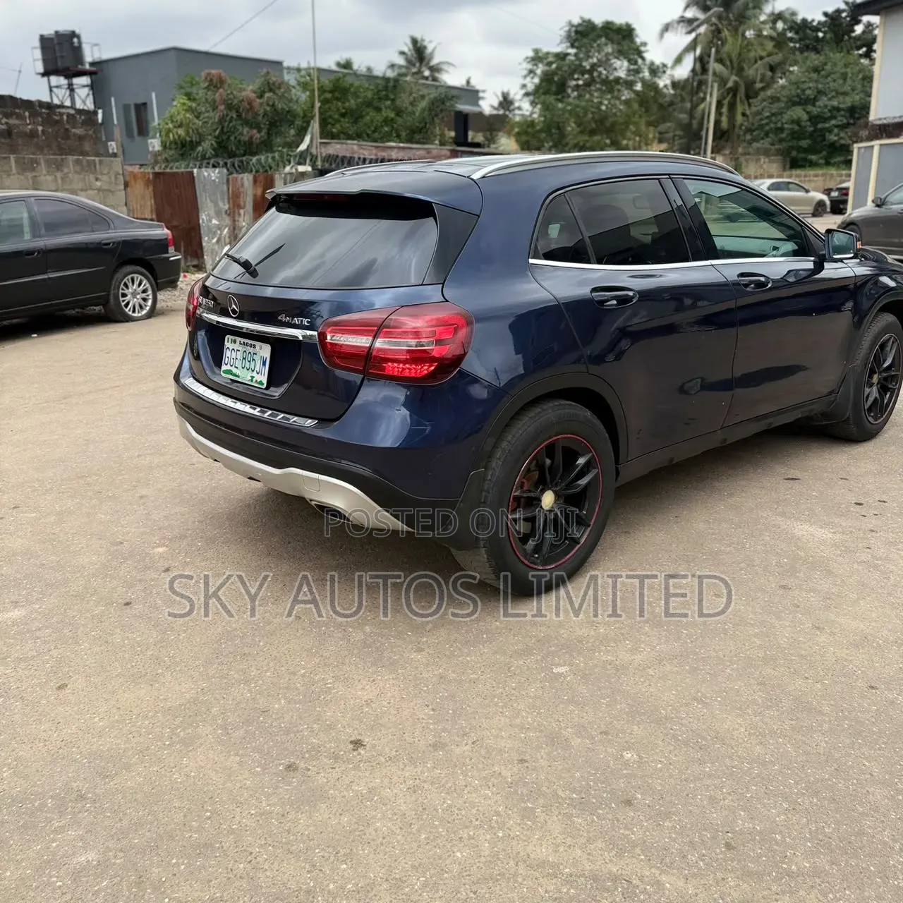 Mercedes-Benz GLA-Class 2018 Blue