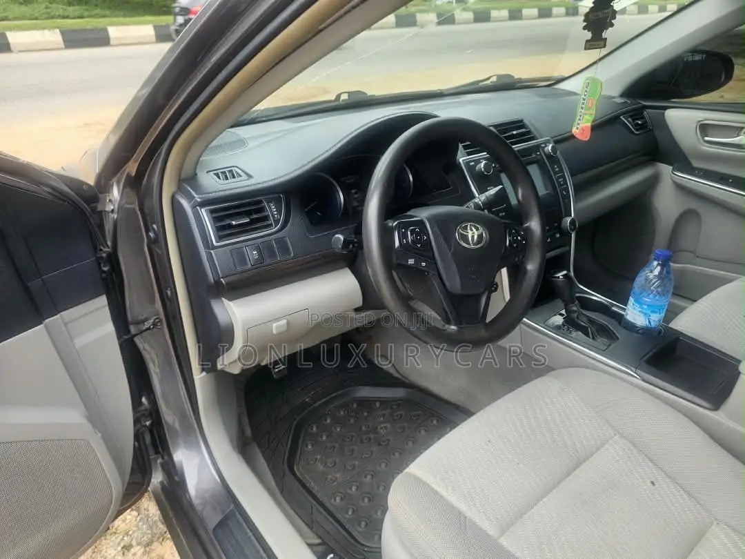 Toyota Camry 2016 Black