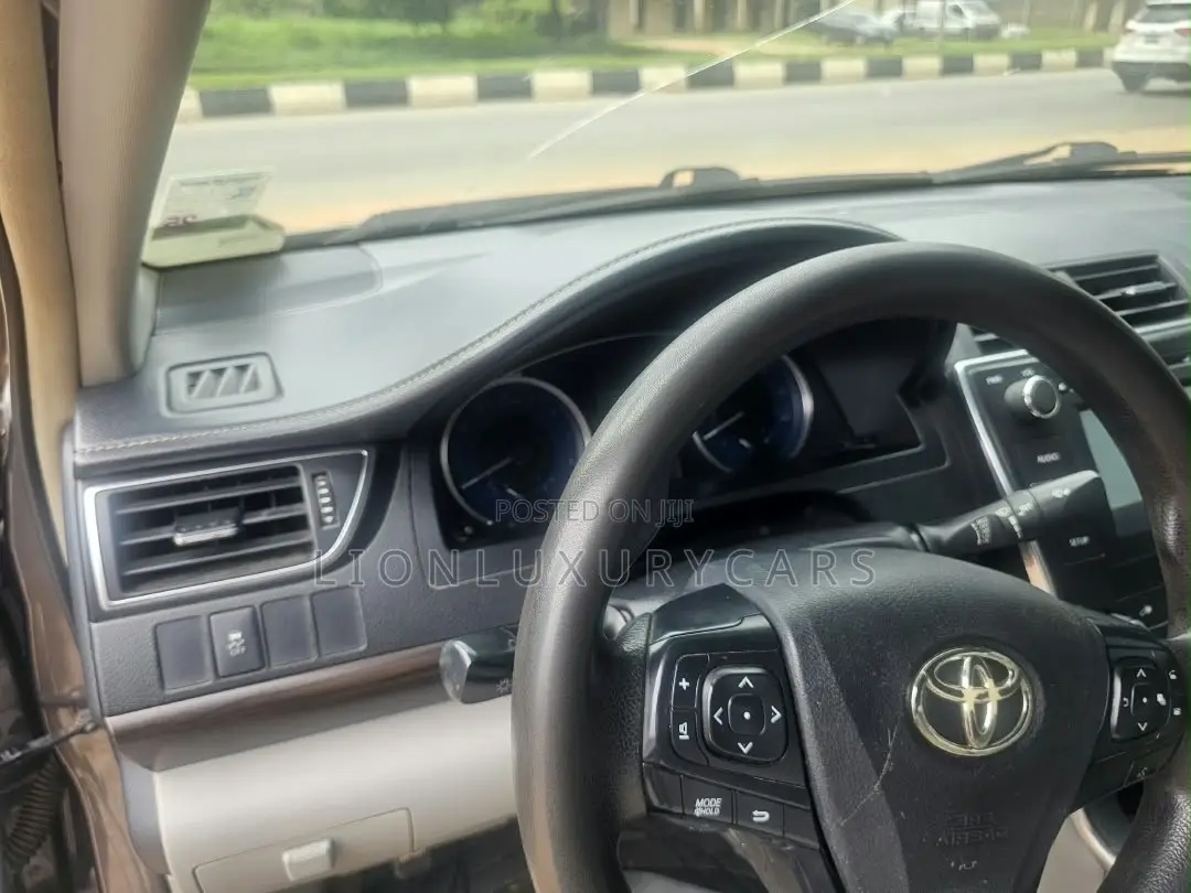 Toyota Camry 2016 Black