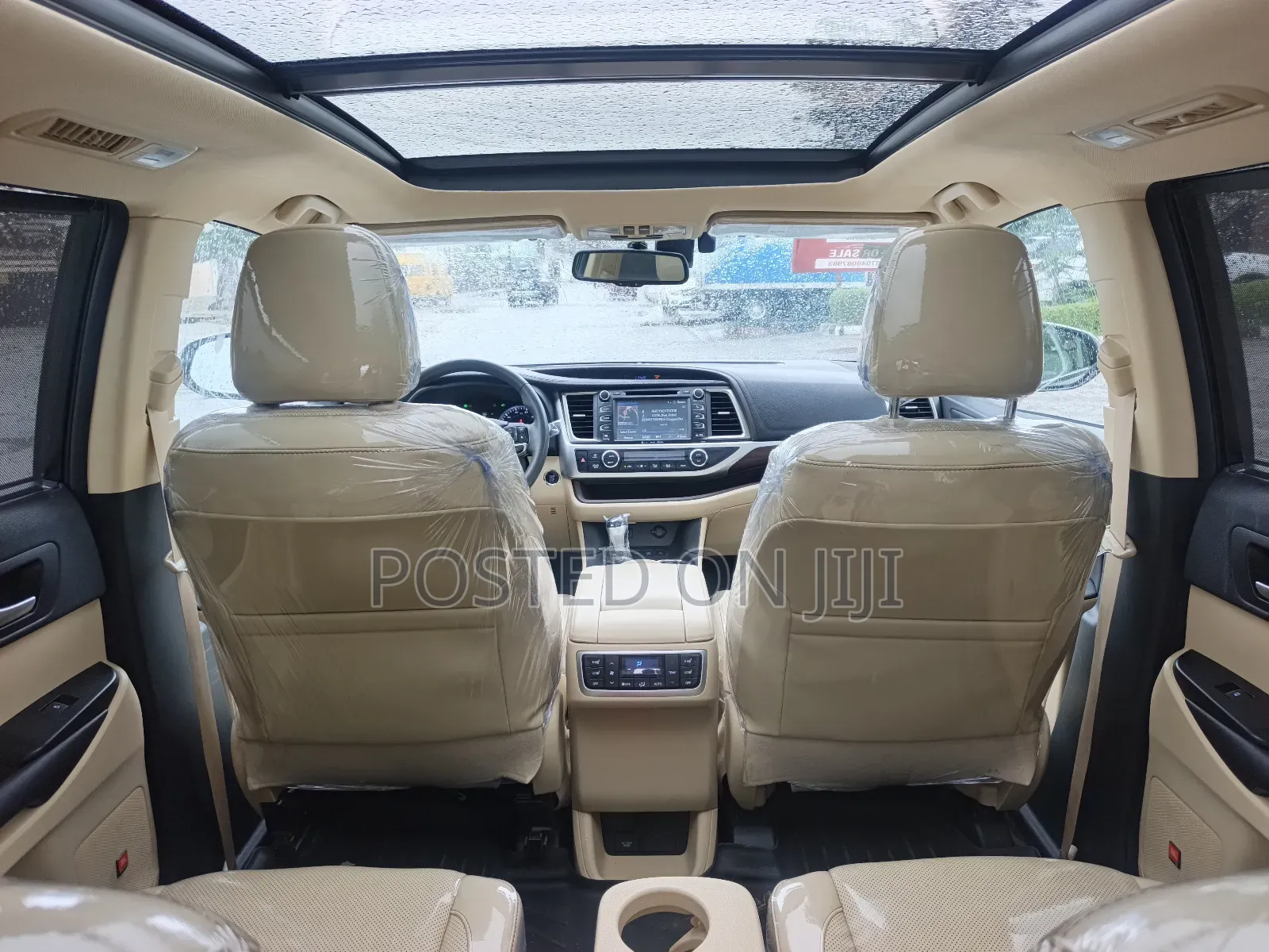 Toyota Highlander Limited V6 4x4 (3.5L 6cyl 6A) 2016 Gold