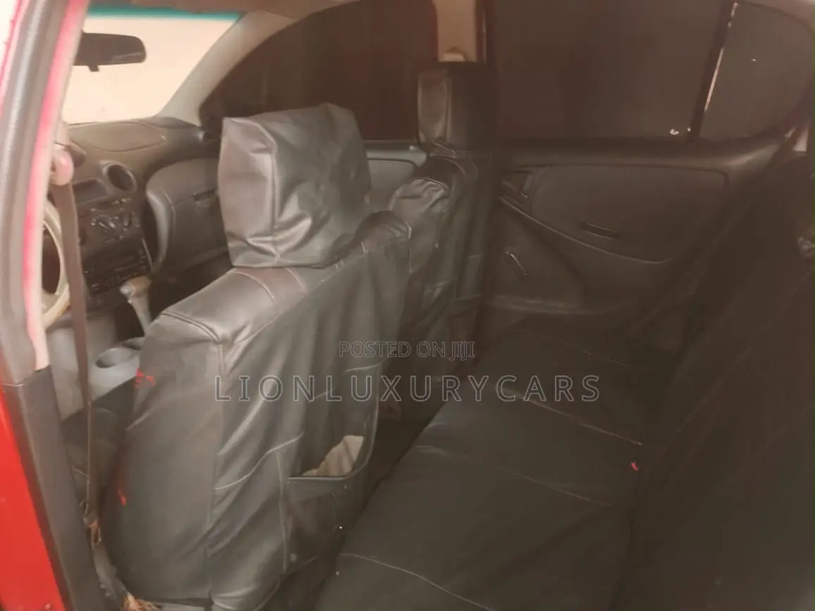 Toyota Yaris 2005 Red