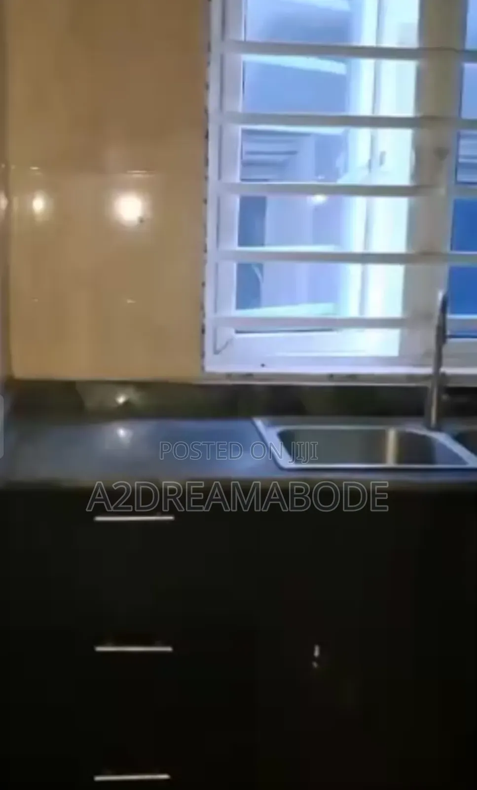 2bdrm Apartment in Yaba, Alagomeji for rent