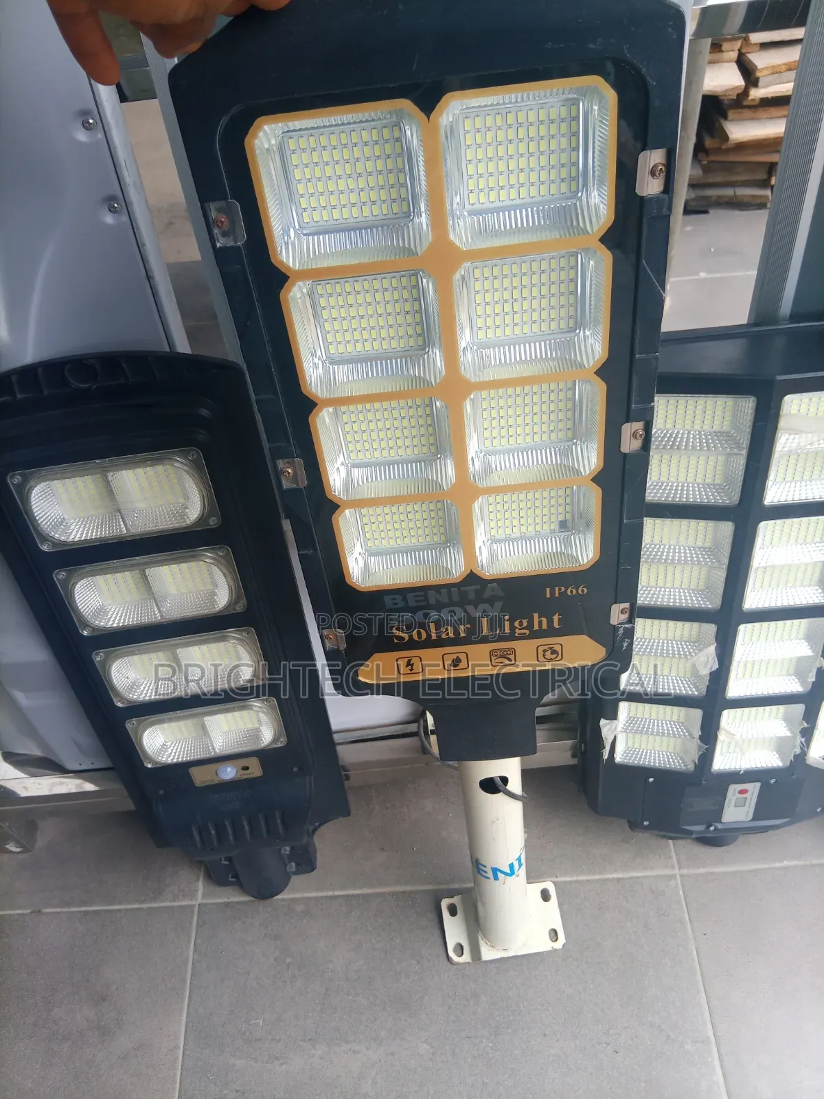 Original Street Light With Separate Panel, 8 Eyes