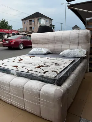 Latest Design 6/6 Padded and Mattress