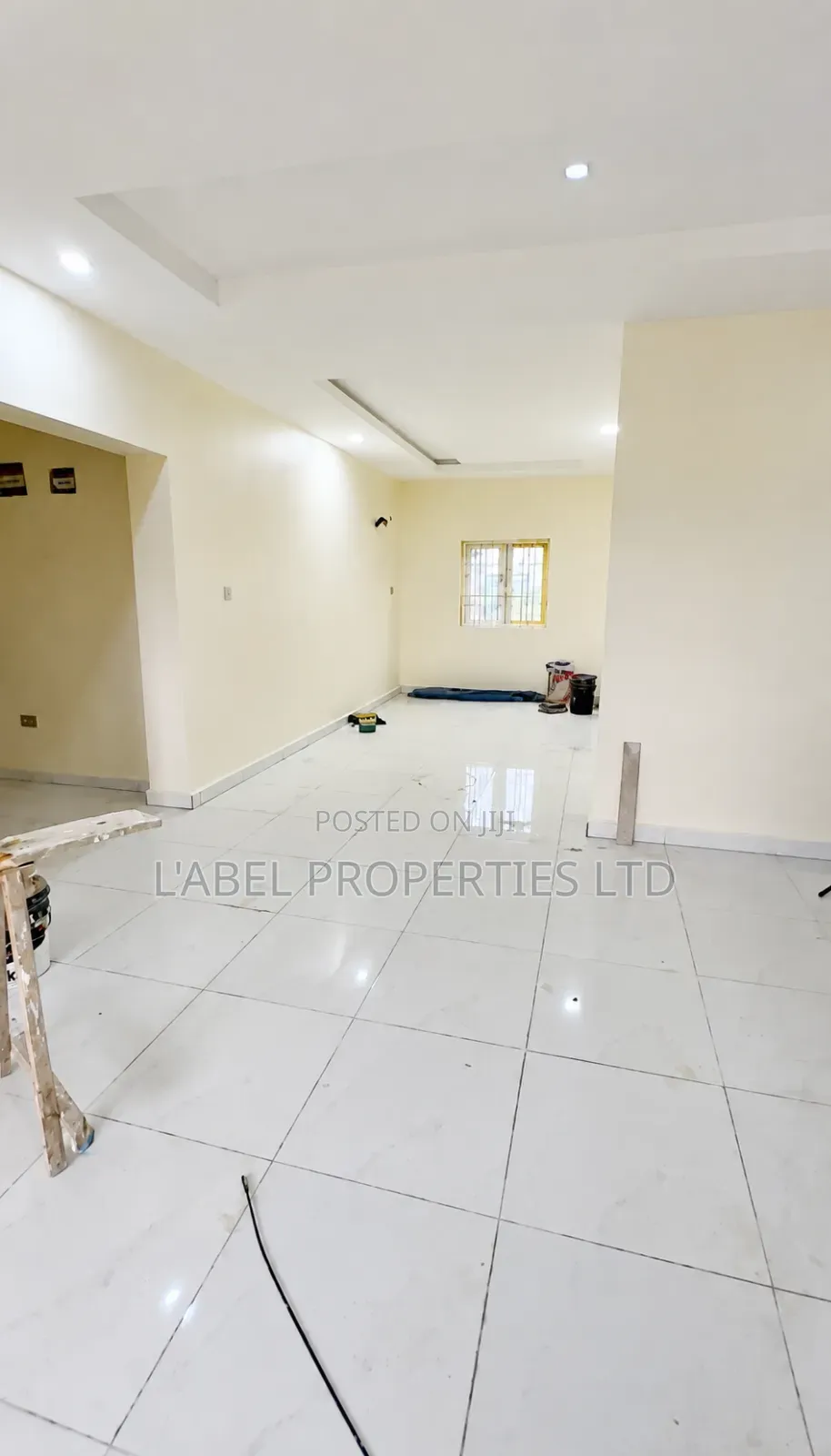 3bdrm Block of Flats in Gaduwa District for rent