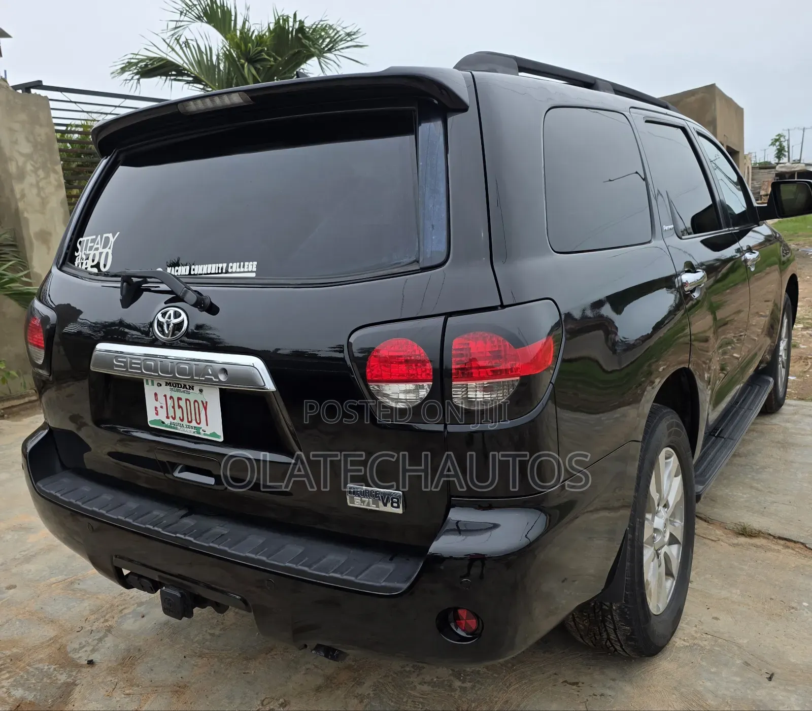 Toyota Sequoia SR5 4x4 2019 Black
