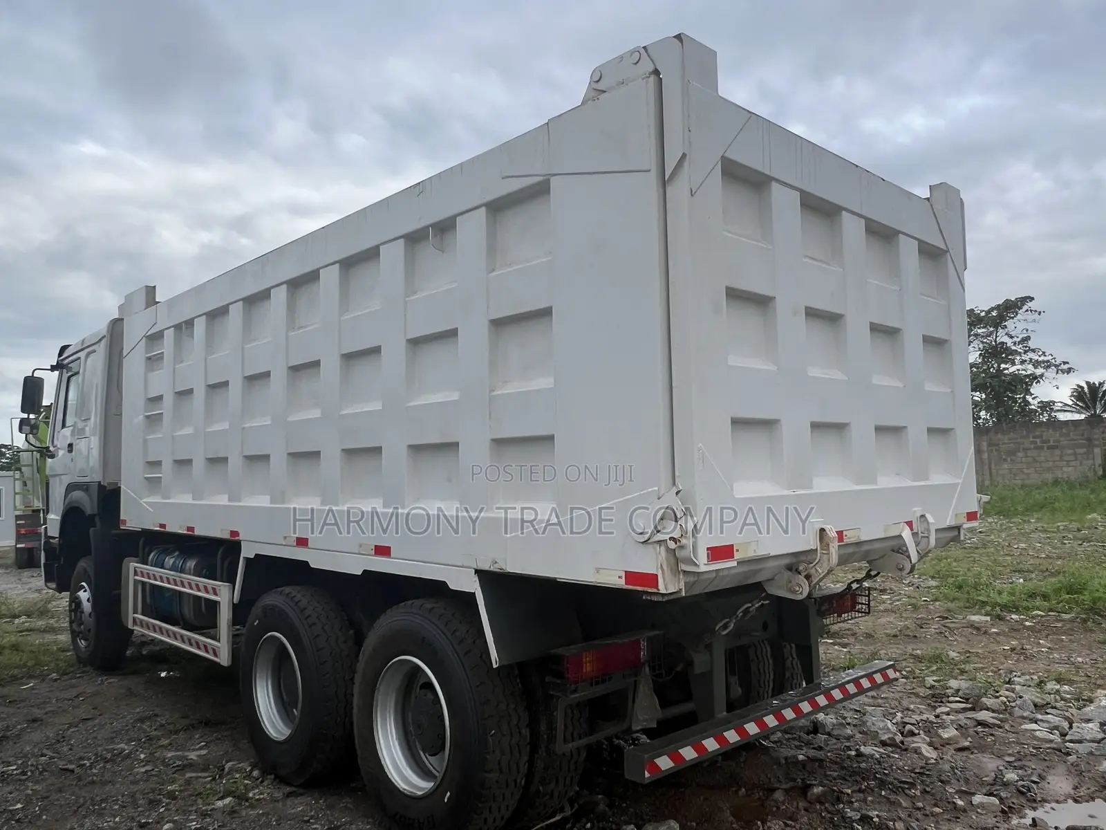Used Howo Dump Truck, 6x4, Working Fine, Ready to Work