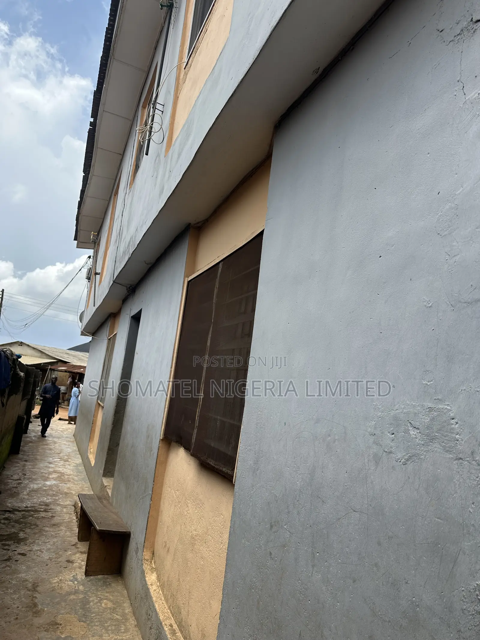20bdrm Block of Flats in Baruwa Ipaja for sale