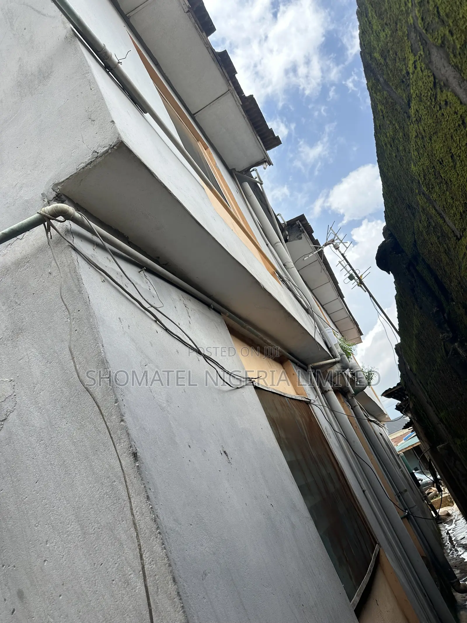 20bdrm Block of Flats in Baruwa Ipaja for sale