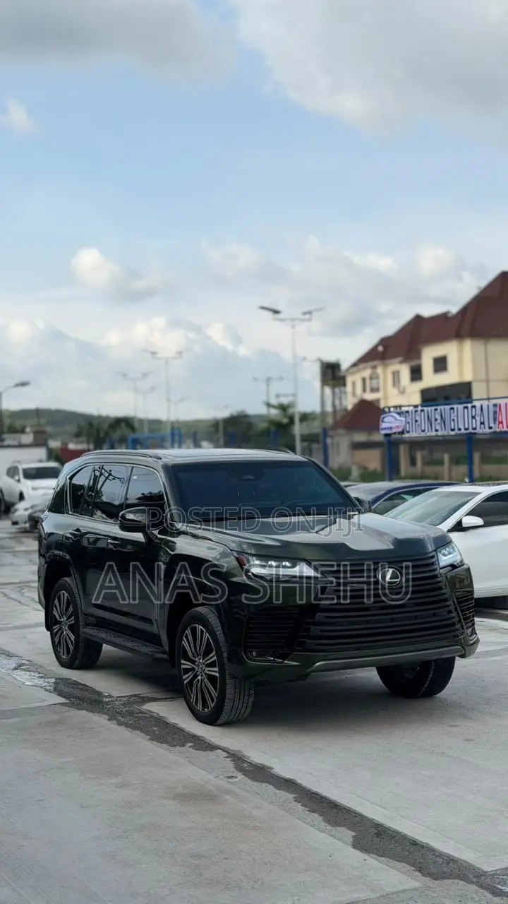 New Lexus LX 600 2025 Green
