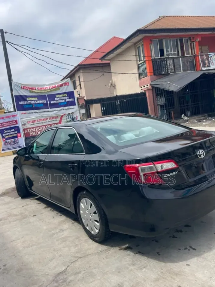 Toyota Camry LE 4dr Sedan (2.5L 4cyl 6A) 2013 Black