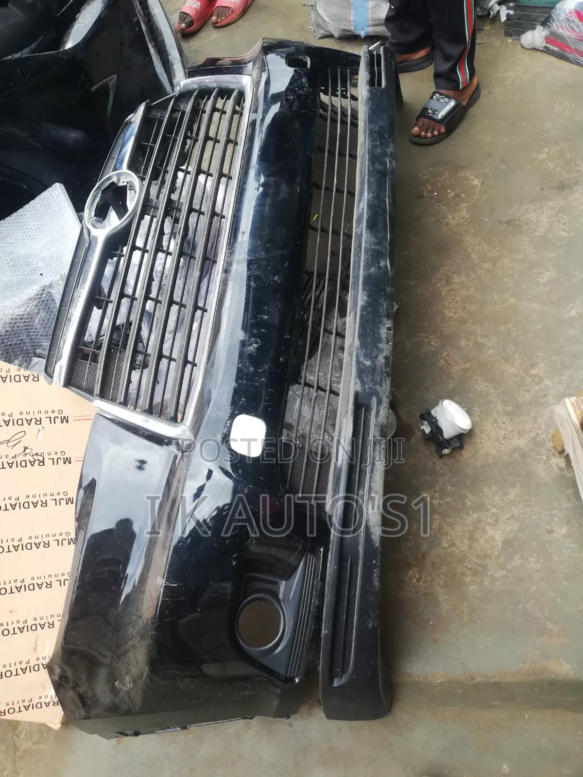 Complete Front Bumper for Toyota Highlanders 2015