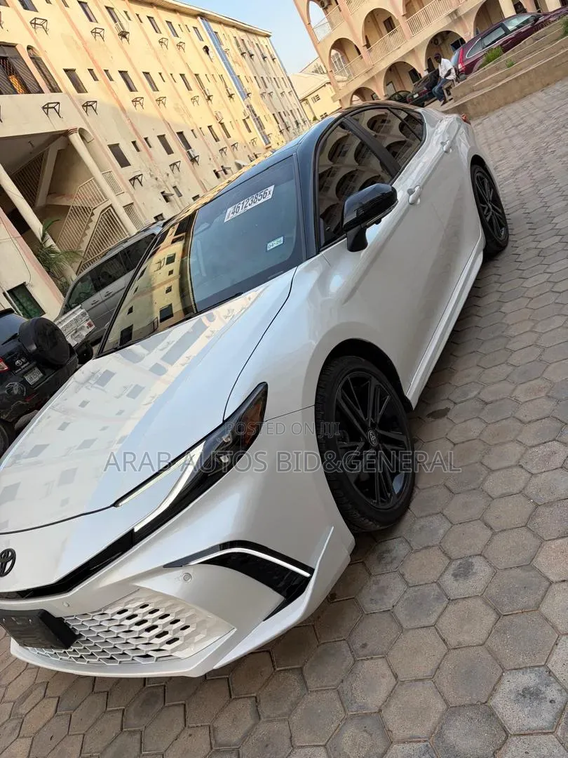 Toyota Camry 2025 White