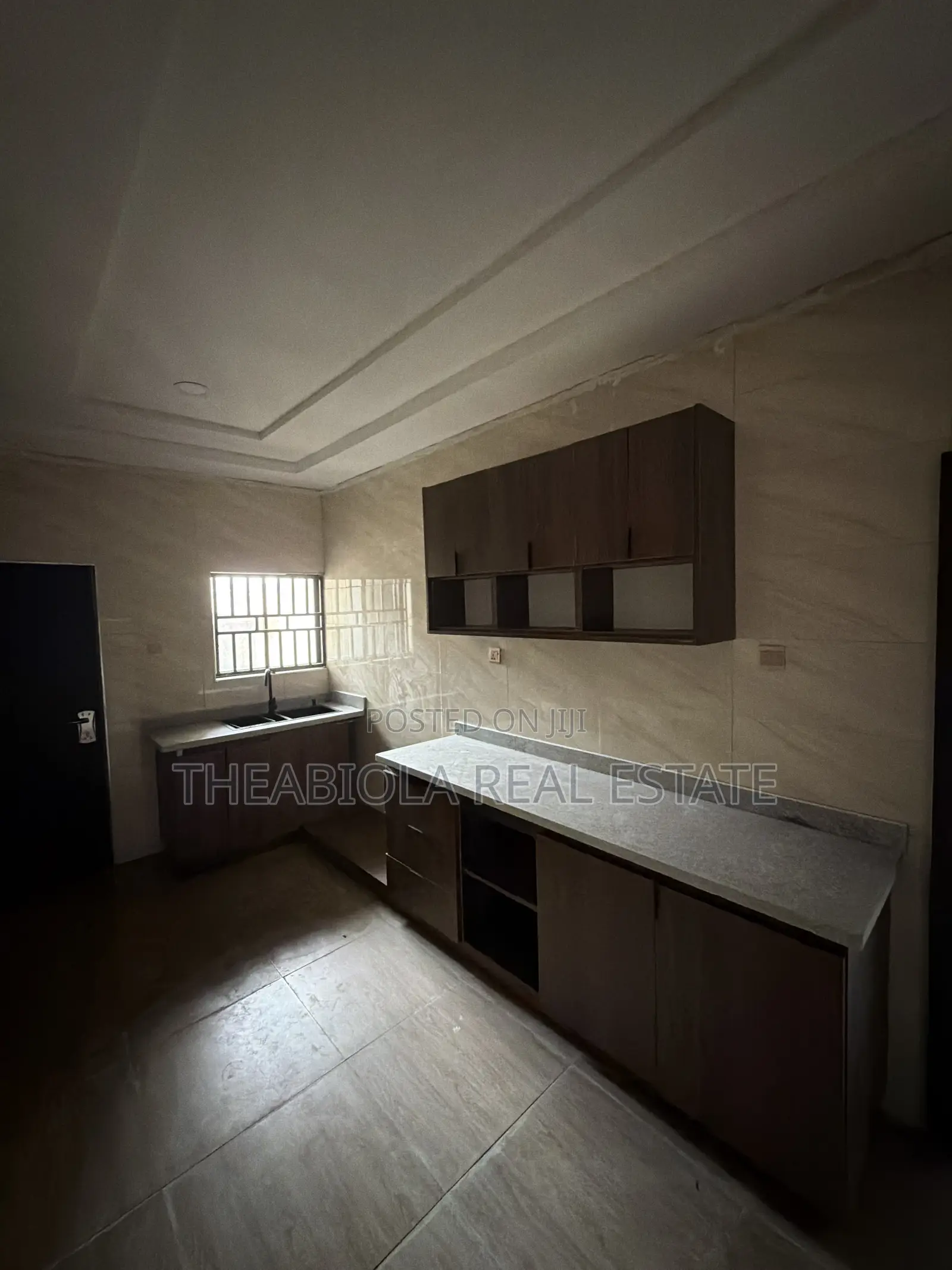 3bdrm Apartment in Asokoro, Abuja for rent